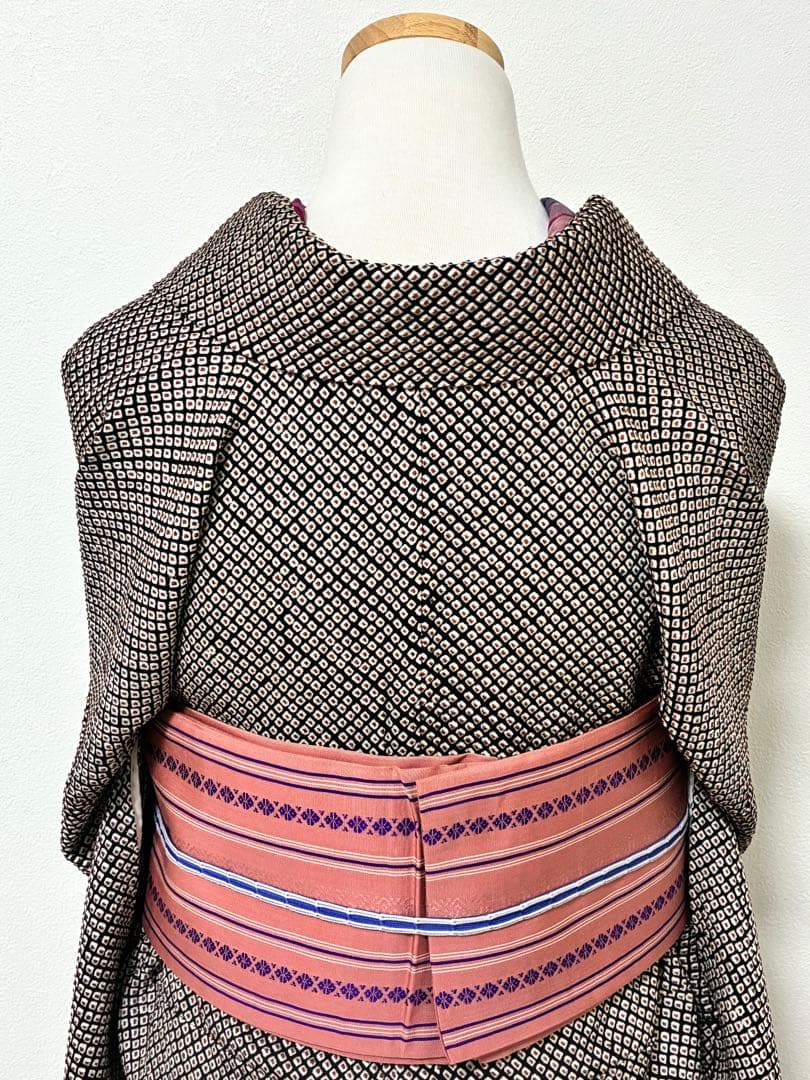 袷　小紋　鹿の子絞り　黒×赤　裄65cm 正絹　おまけ付き