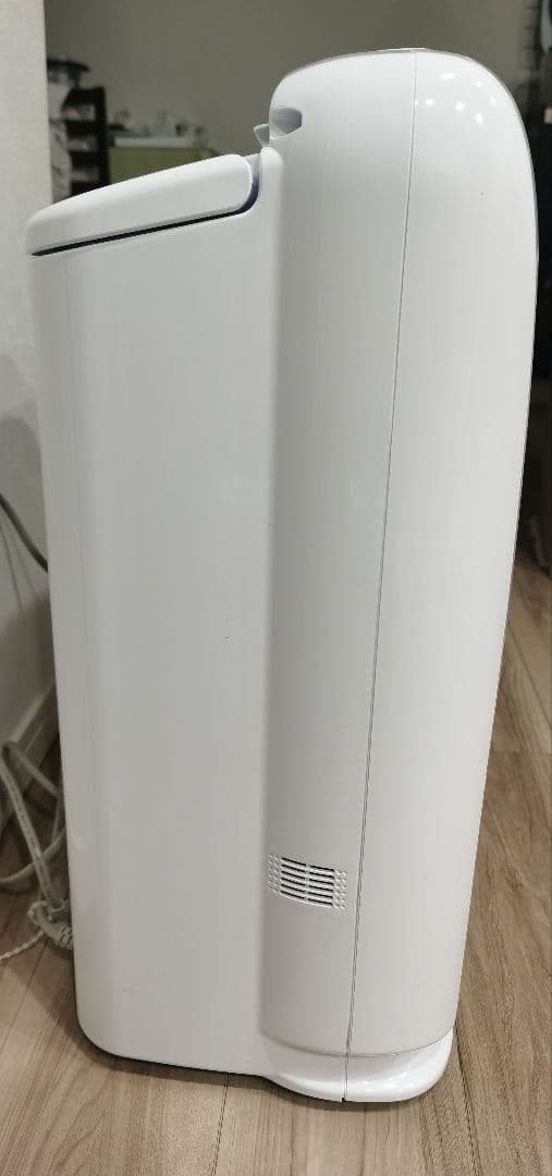 美品三菱 除湿機 サラリMJ-P180RX-W 2023年製 タンク容量4.7L