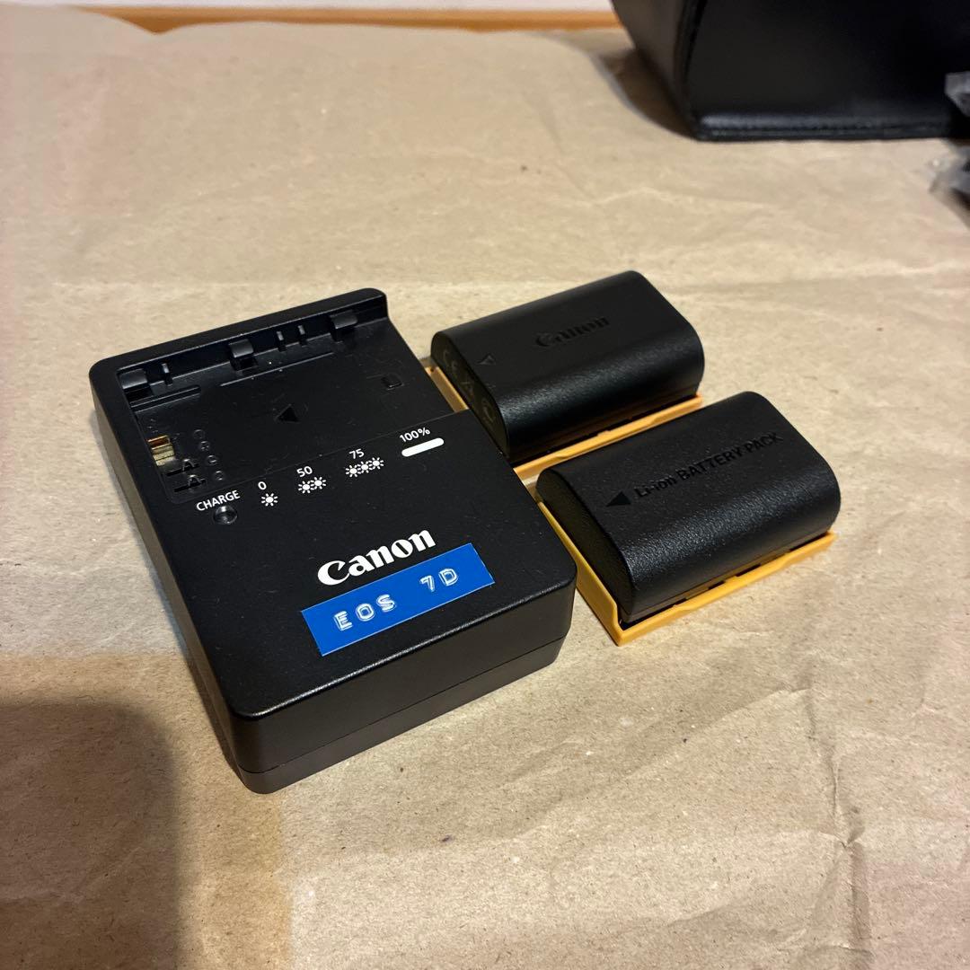 canon eos 7d レンズ バッテリーグリップ bg-e7