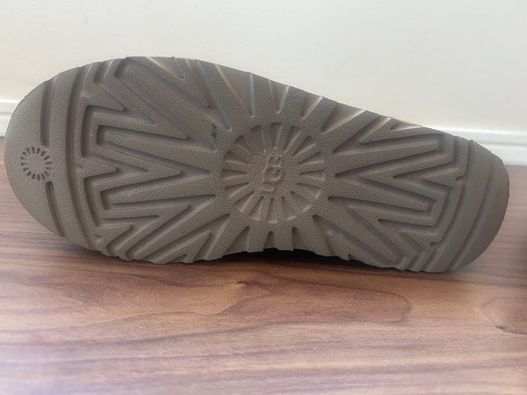 UGG チェスナット　ショートブーツ