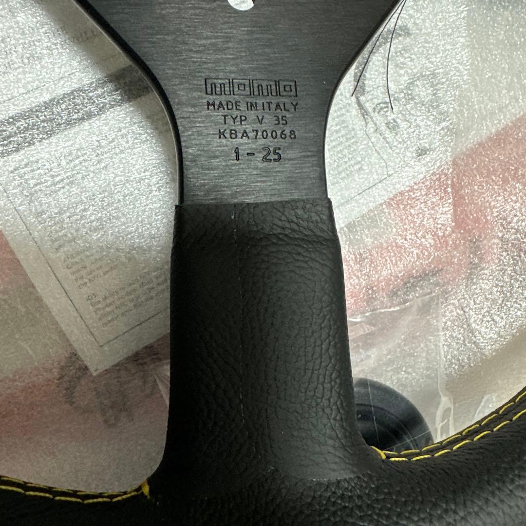 正規品　MOMOヴェローチェ350mm新品未使用