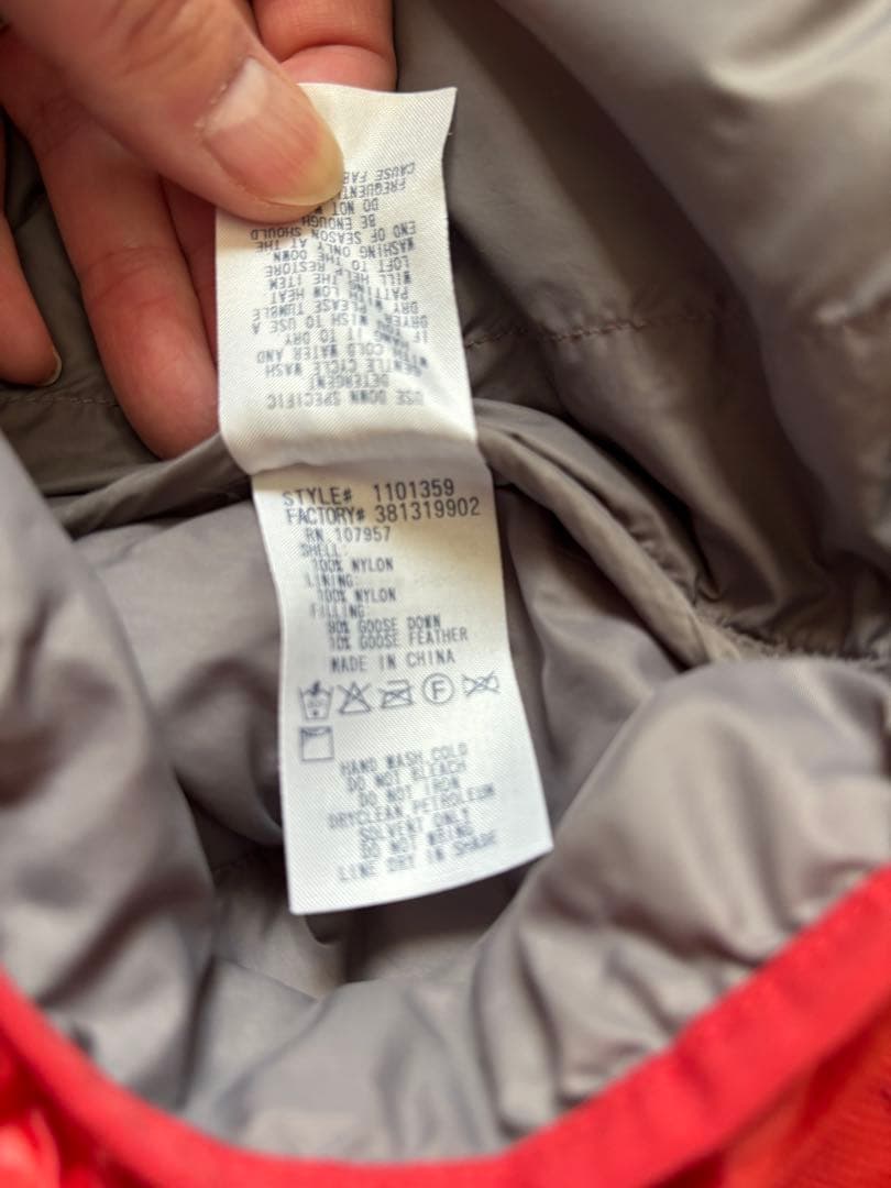 宮城リョータ　monbell 赤 ダウンジャケット