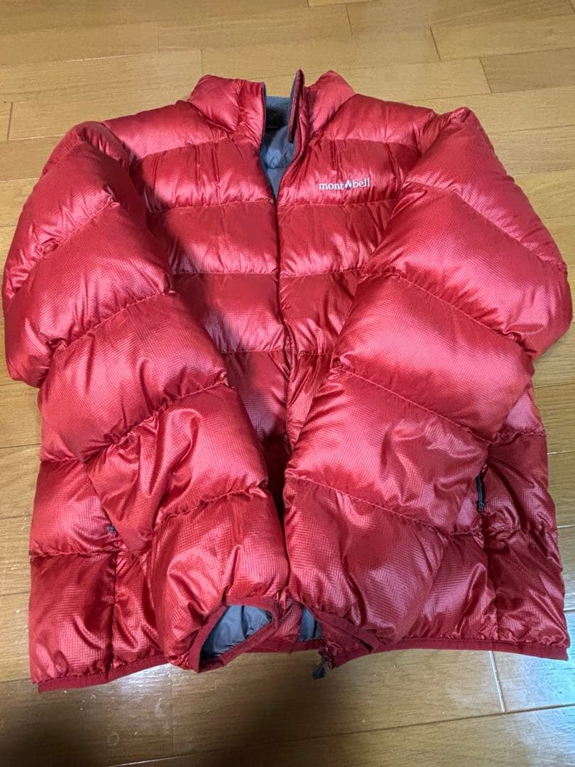 宮城リョータ　monbell 赤 ダウンジャケット