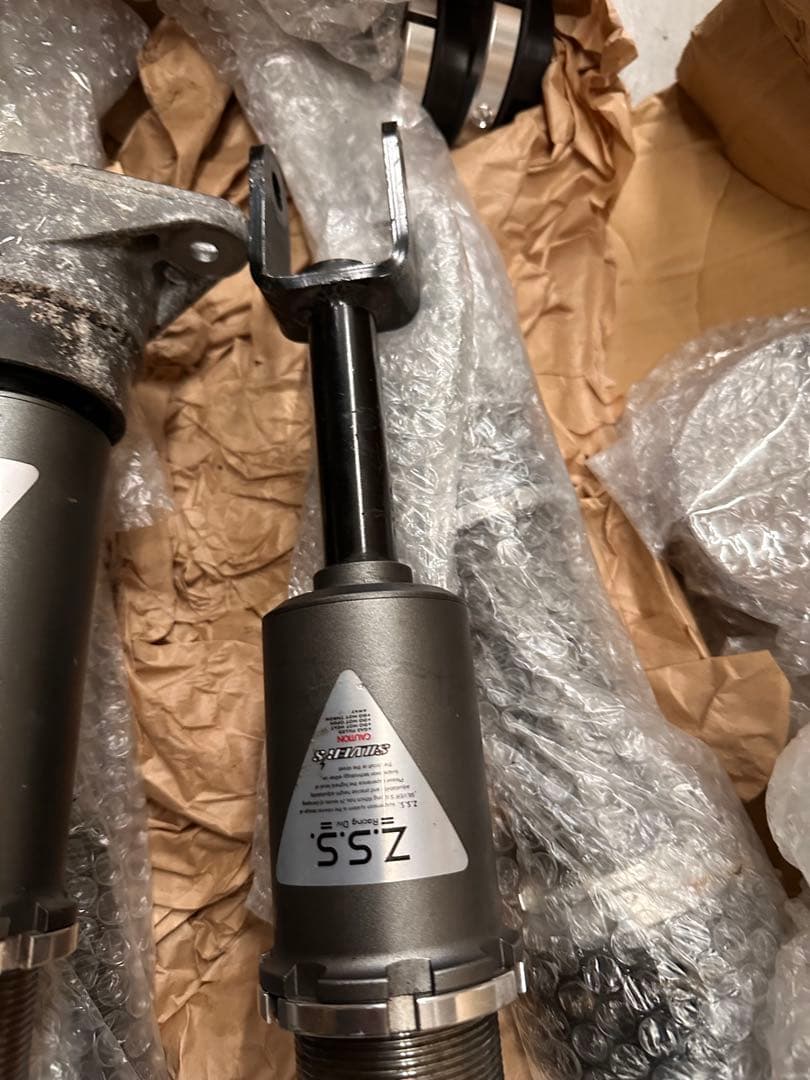 アウディA4 SILVER'S Z.S.S. サスペンションキット