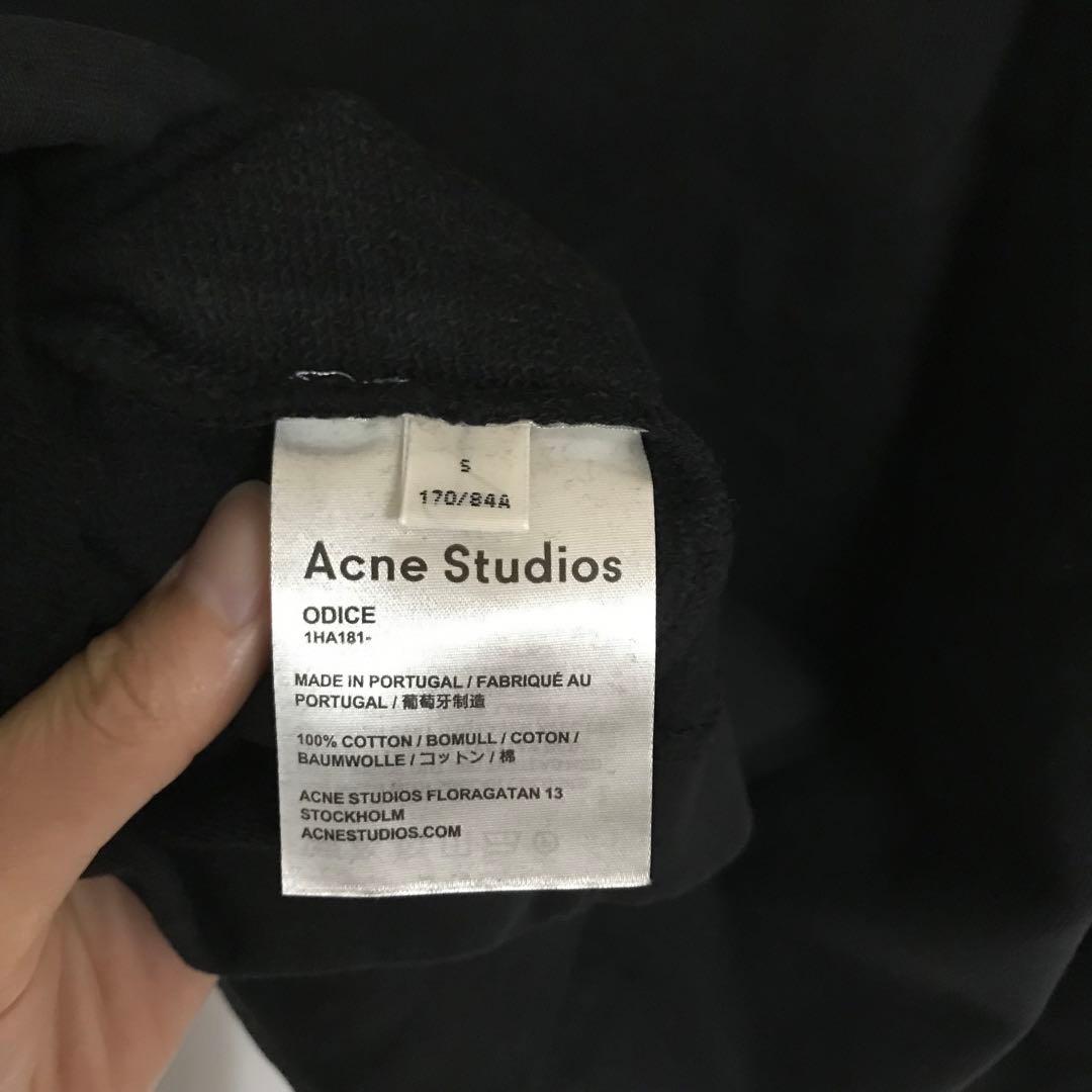 新品 acne アクネ ロゴスウェット ブラック Sサイズ 人気