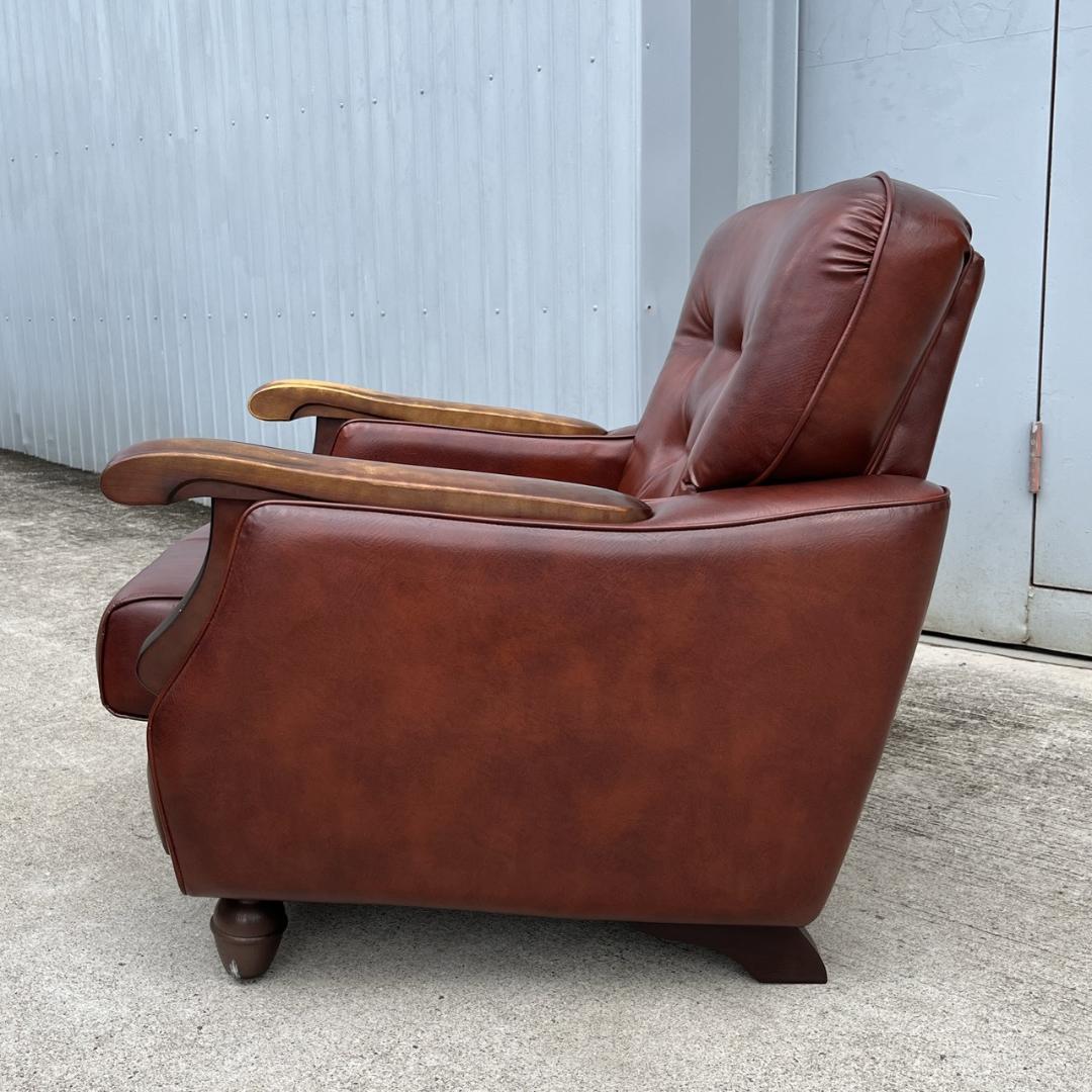 【送料無料】西洋アンティーク レザー 1人掛けソファ ロビーチェア 昭和レトロ