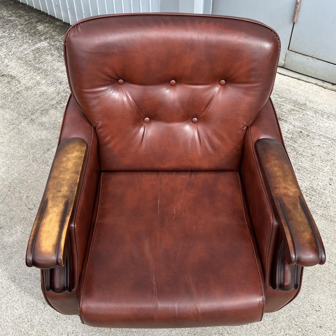 【送料無料】西洋アンティーク レザー 1人掛けソファ ロビーチェア 昭和レトロ