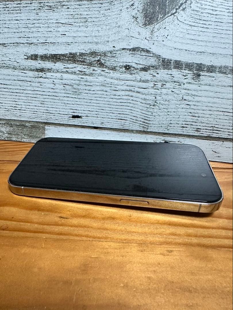 Apple iPhone 14 Pro シルバー　ホワイト　本体　美品