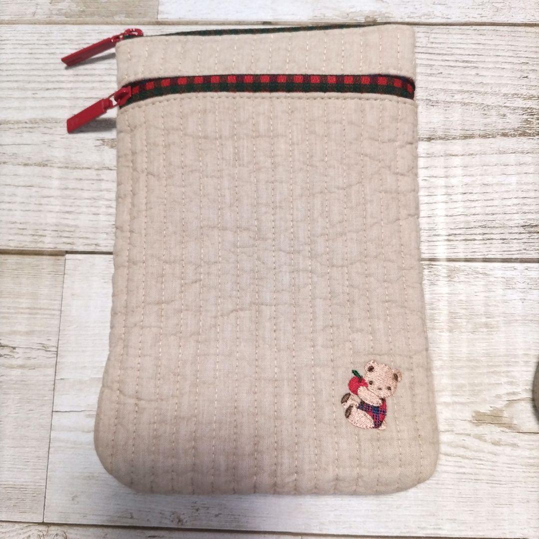 美品　ファミリア　ピオヌンナル　スマホショルダー　スマホポシェット　ショルダー