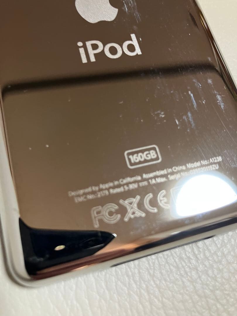 iPod classic 160GB 中古 箱あり 専用ケース付