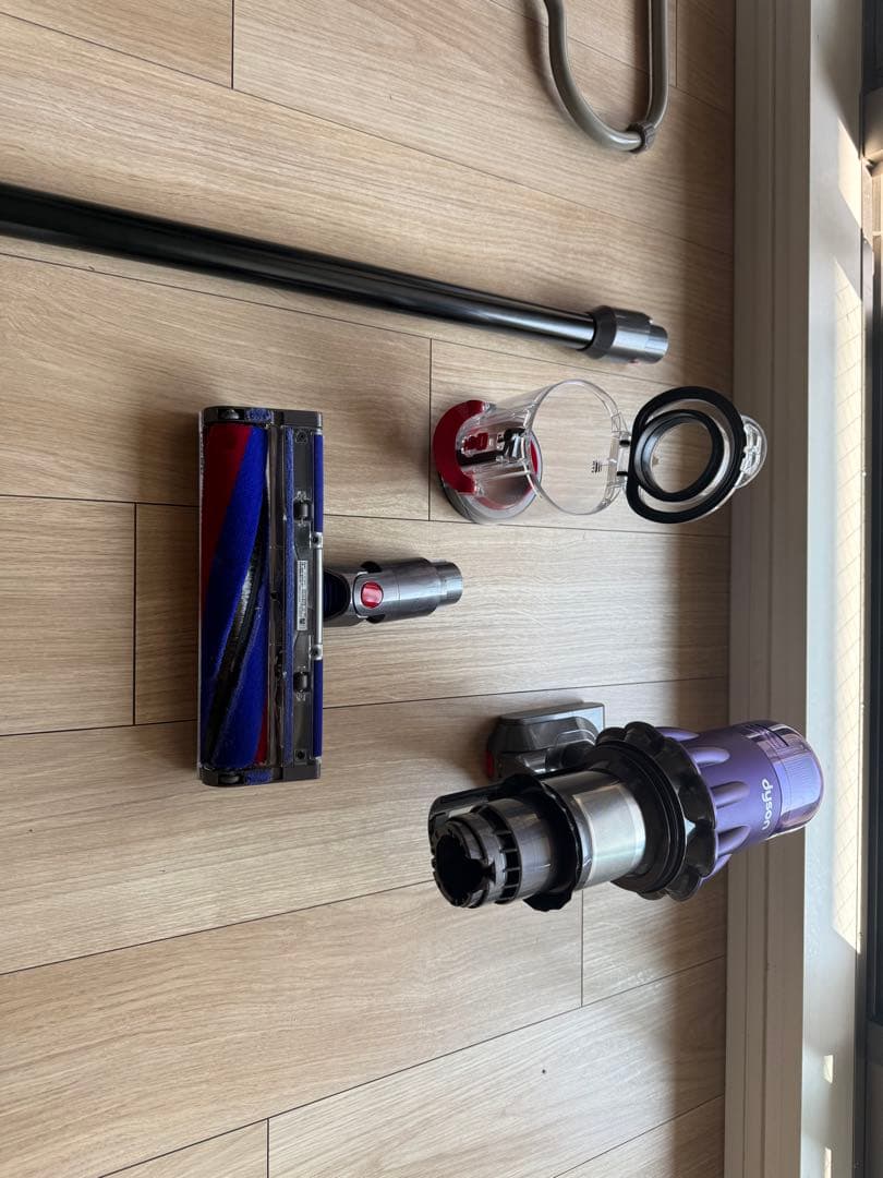 ダイソン Digital Slim Fluffy SV18