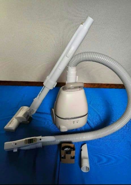 【1度使用】日立　かるパックCV-KP90M　紙パック式掃除機　ベージュ