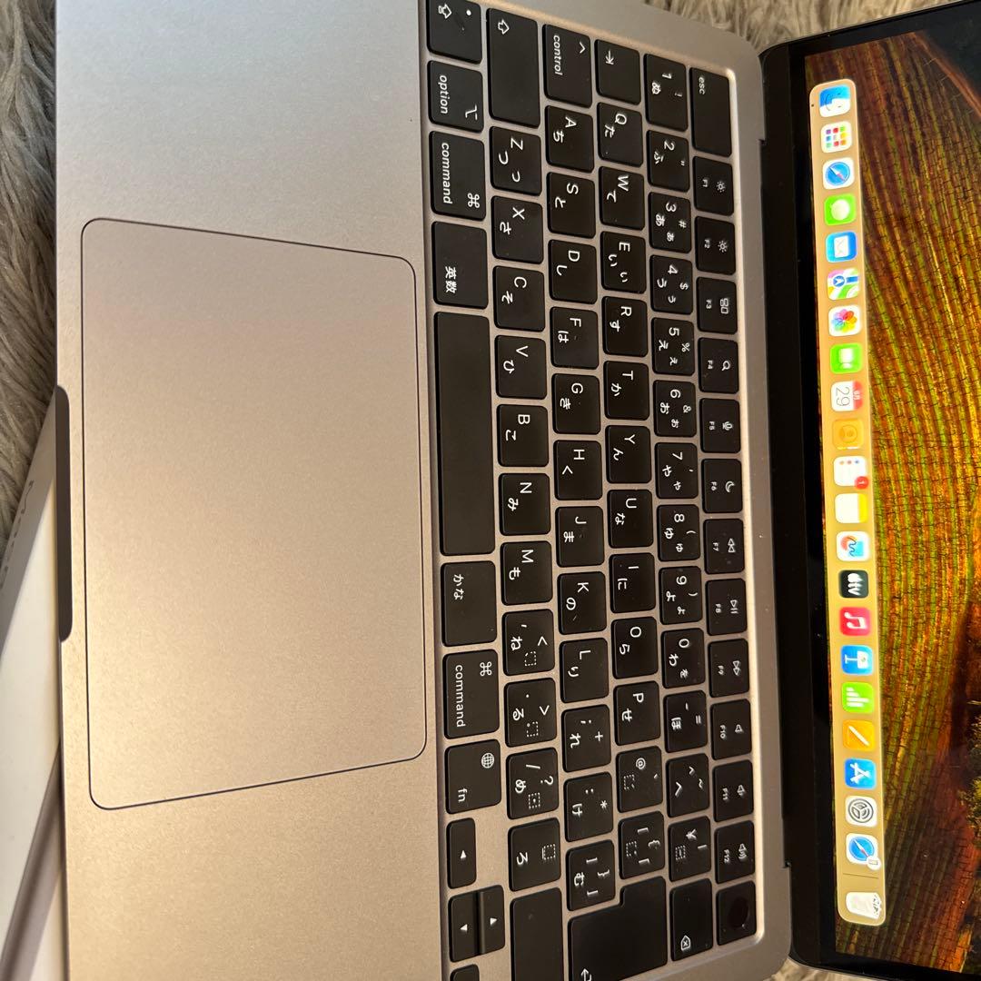 【YUKI】MacBook Air M2 13インチ スペースグレー