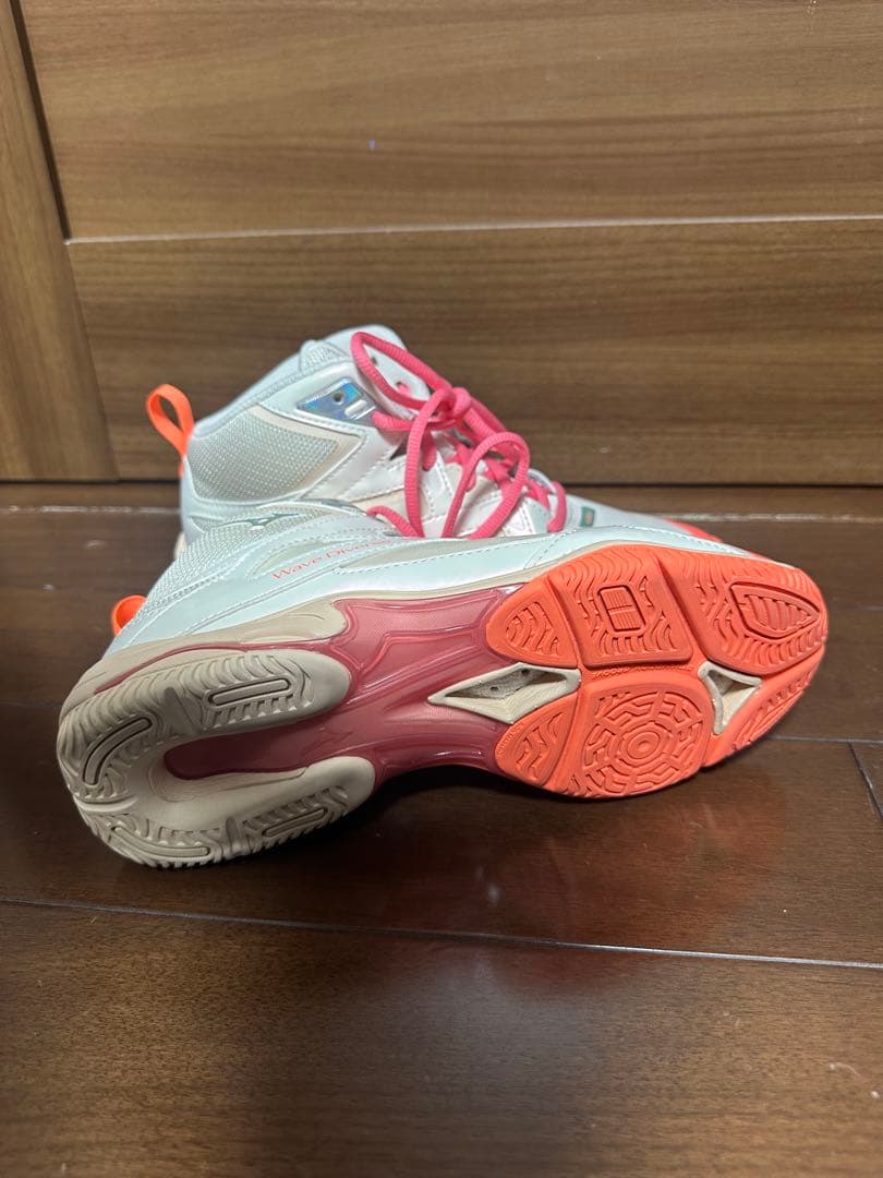 ミズノ　ウェーブダイバーズ　フィットネス　シューズ　23.5センチ