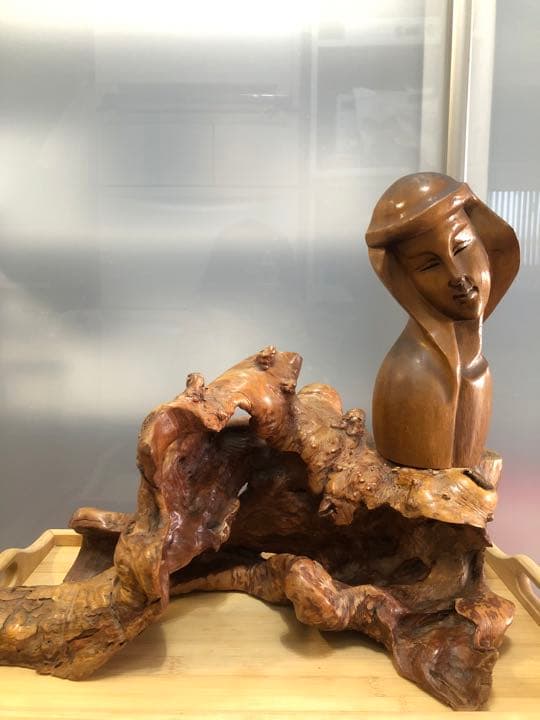 ❣️新年sale❣️ハワイ女神（材：モンキーポッド）