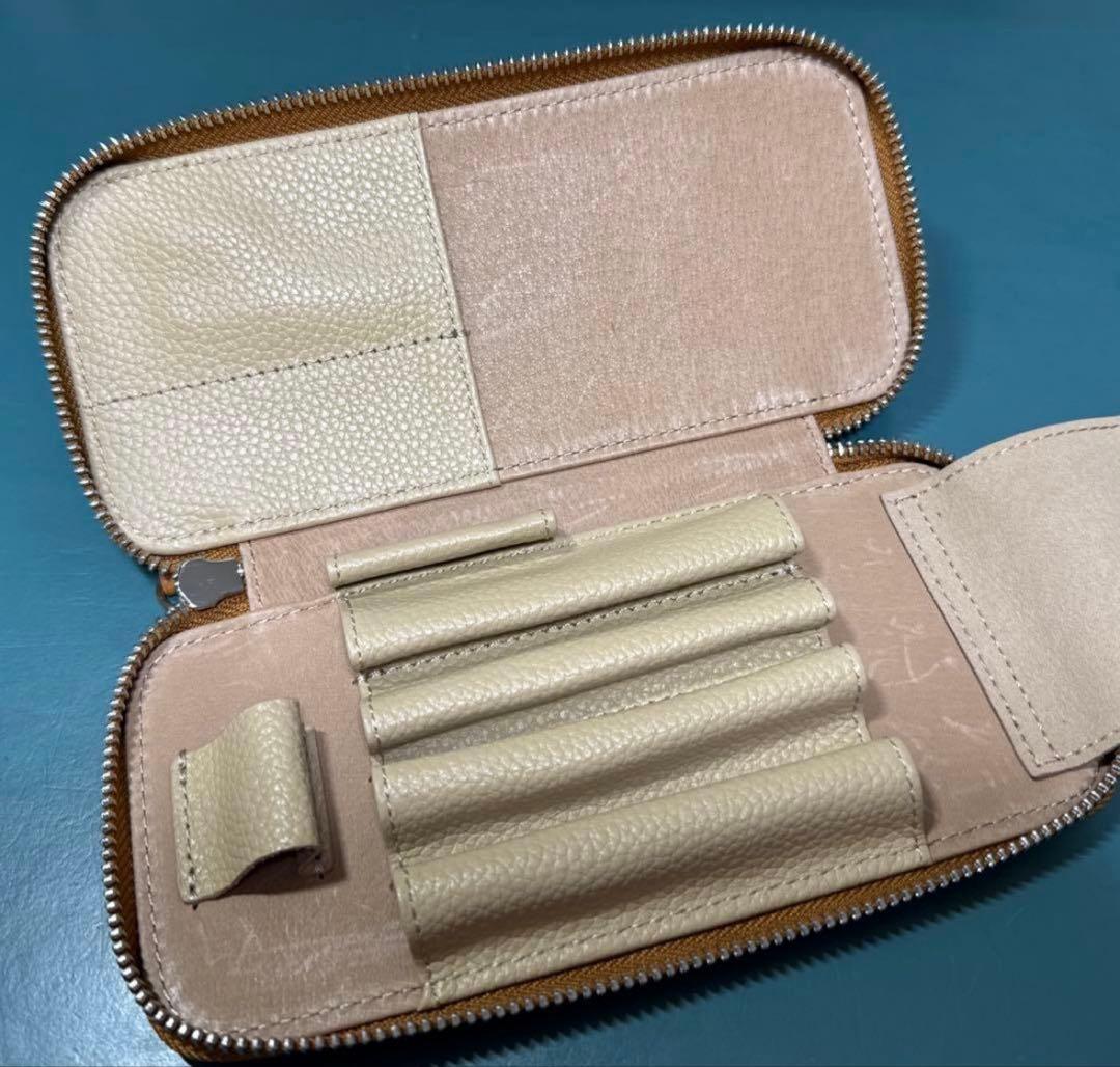 【未使用】　ラダイト　ラウンドジップペンケース　エッセンシャル　MAYA