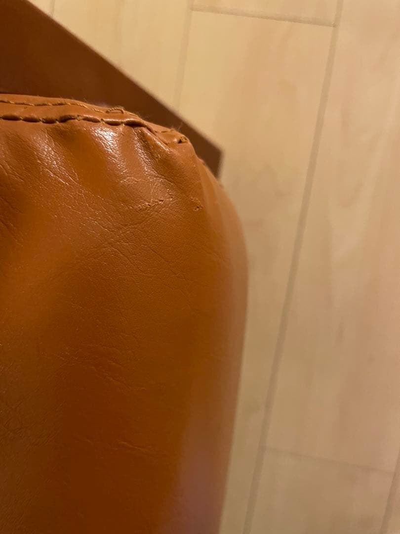 北欧デザインレザーソファ