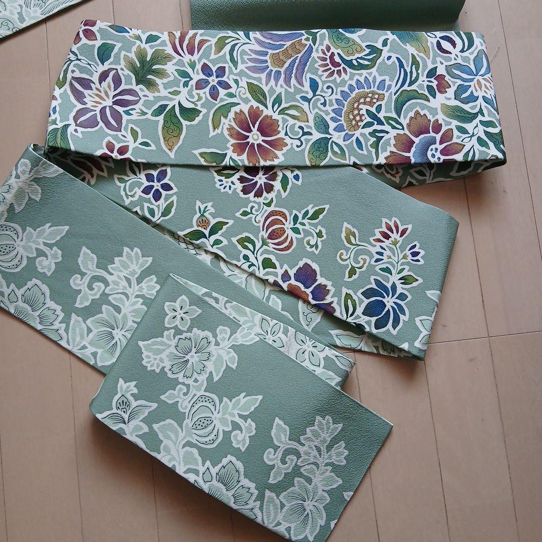 美品　名古屋帯 　緑色　 花柄