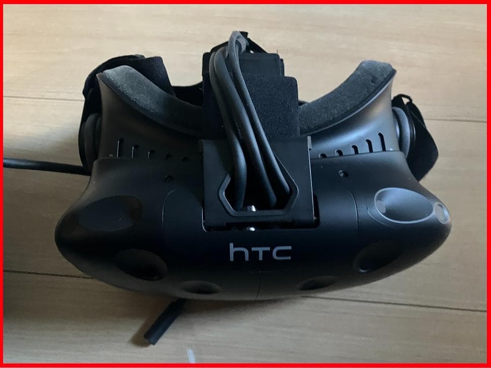 【初売り】HTC Vive VRヘッドセットとコントローラーセット　バッグ付き