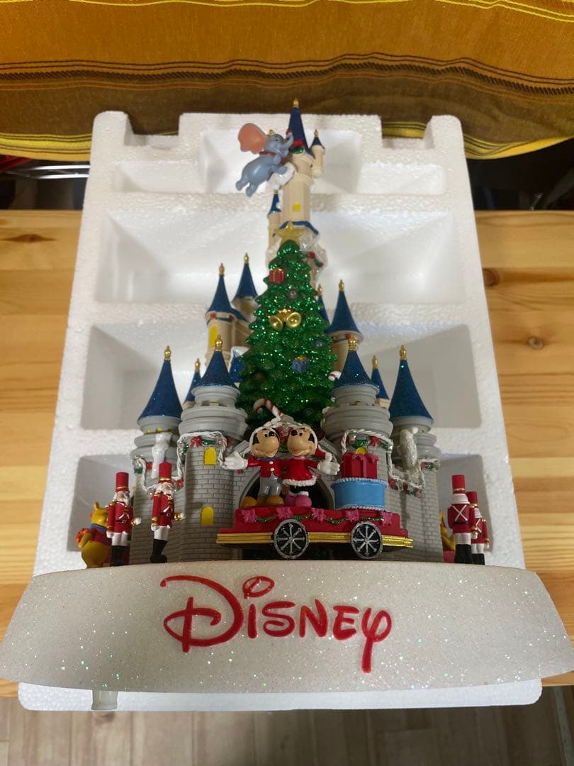 ディズニー　クリスマスビレッジ　コストコ　シンデレラ城