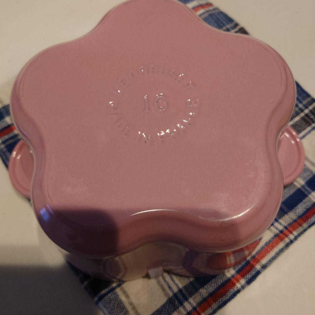 ル・クルーゼ　鍋16　プチココットフルール　値下げしました！