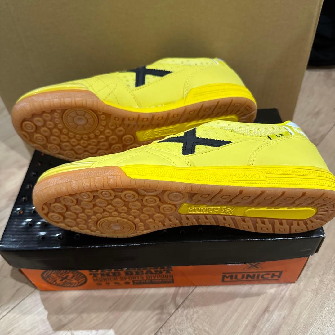MUNICH フットサルシューズ イエロー 40