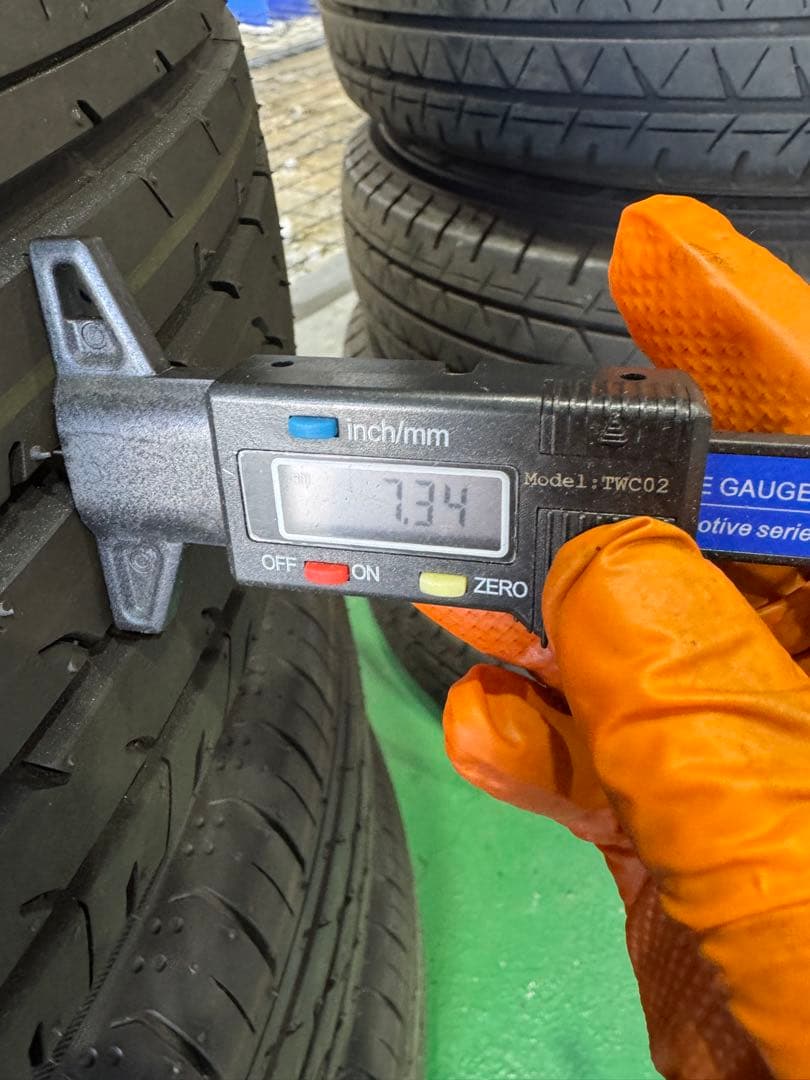 40アルファード新品外し18インチ 純正タイヤアルミホイールセット