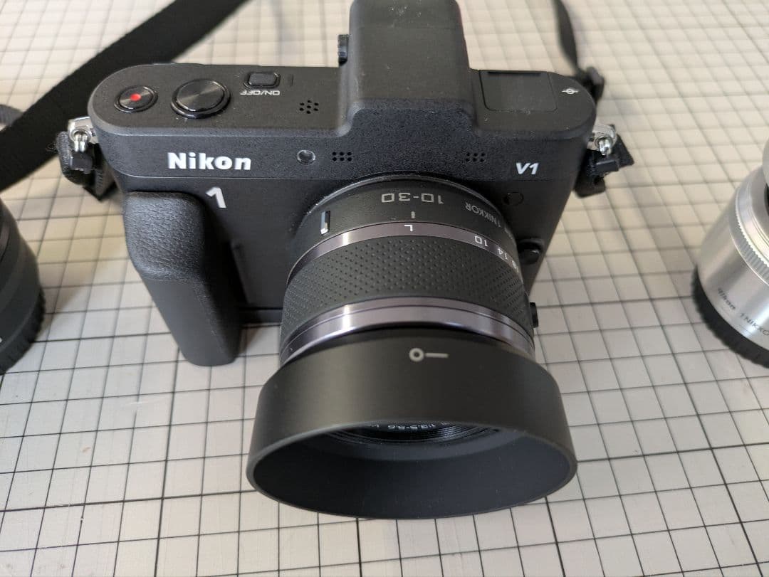 Nikon 1 V1 ミラーレスカメラ レンズ3本、FT1付き