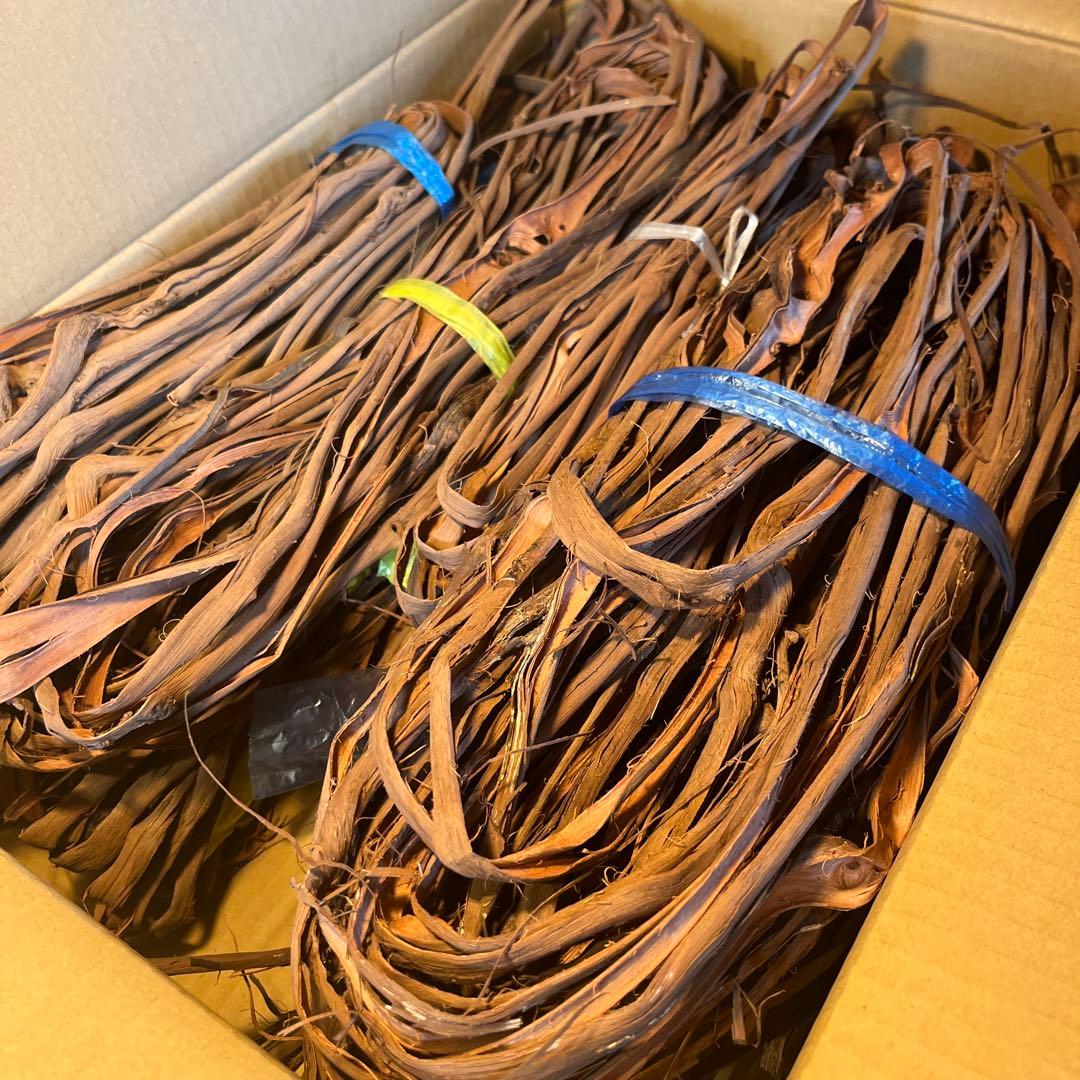 山葡萄の蔓　A級品 1470g