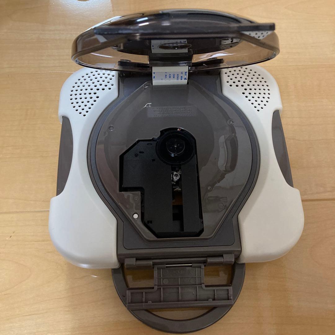 美品 ツインバード 防水CDプレーヤー ZABADY AV-J166 2017年