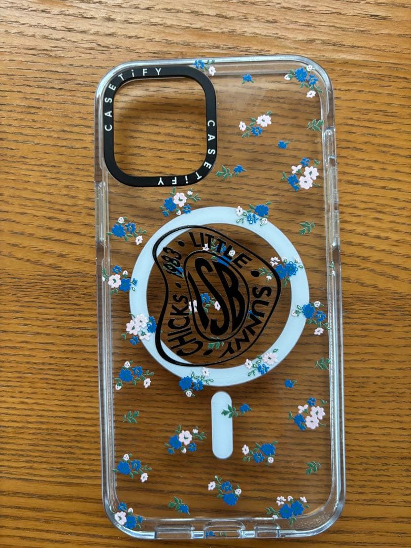 iPhone12、casetifyケース（MagSafe対応）、イヤホンのセット