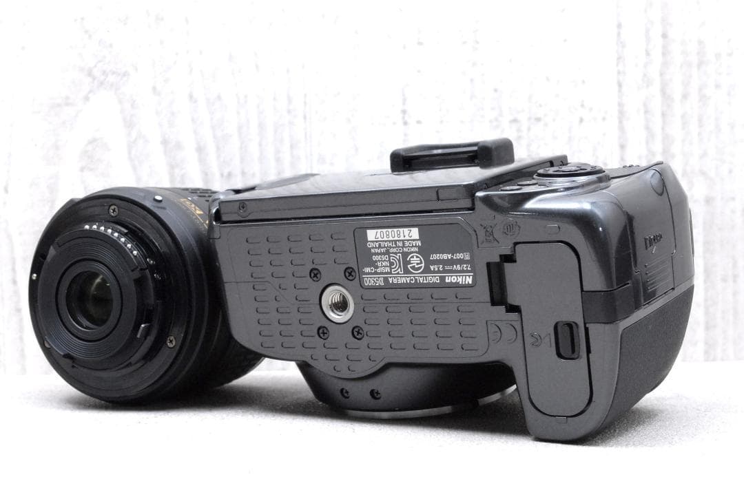 ✨美品✨ Nikon D5300 ショット数1405回 Wi-Fi搭載 グレー