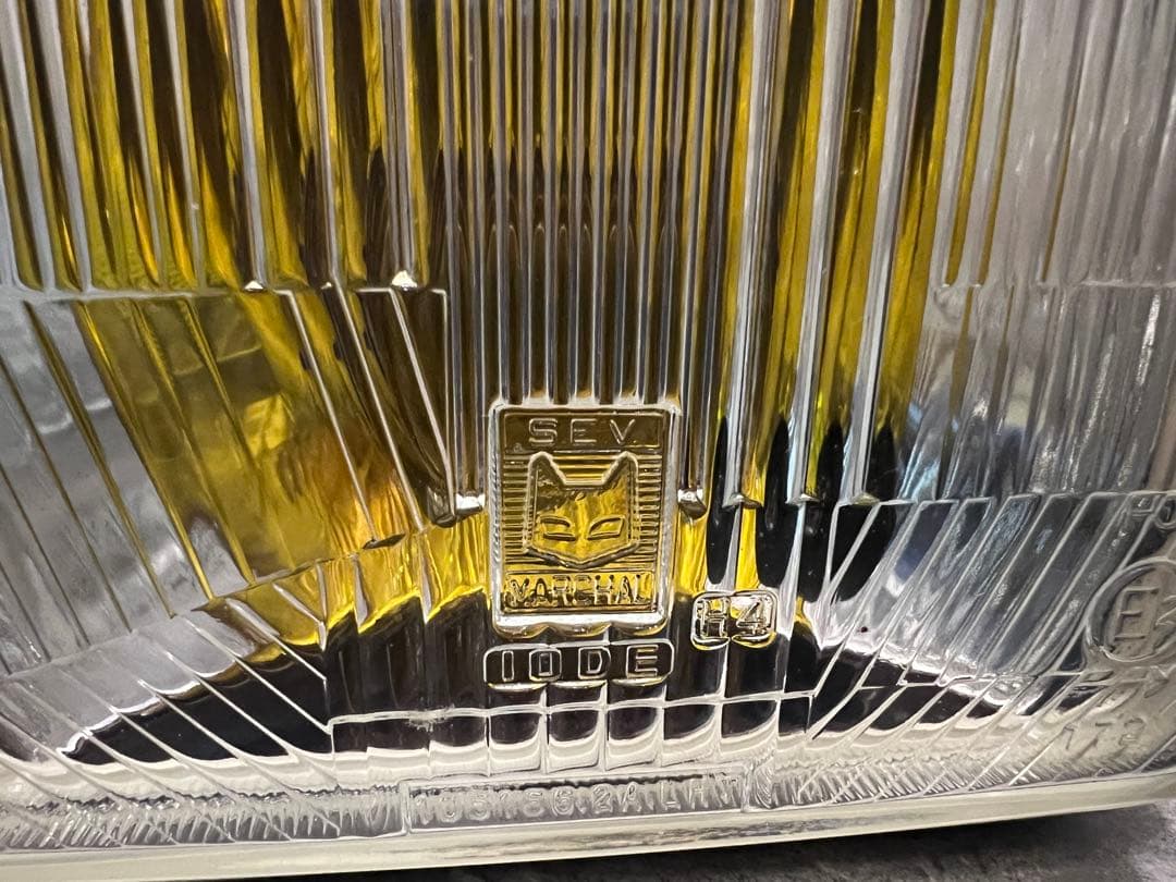 マーシャル　角型　ヘッドライト