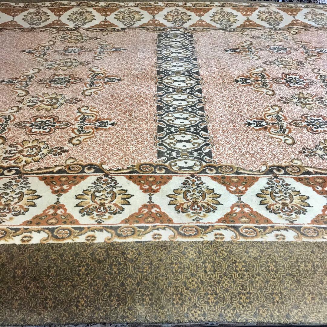 オーダーメイドのラグサイズ：200x300cm。 …。 …PD6.