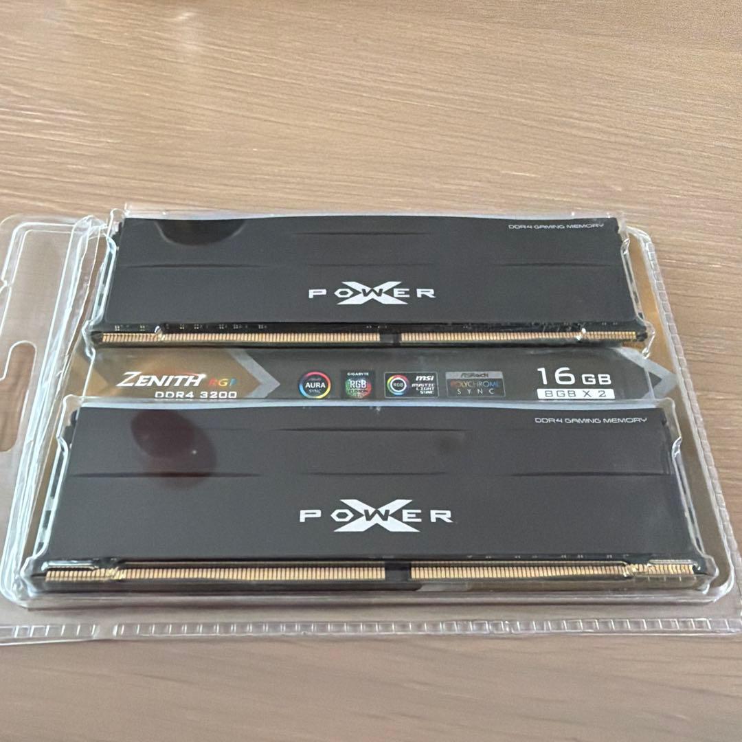 メモリー DDR4 32GB(2 x 16GB) RGB3600MHz