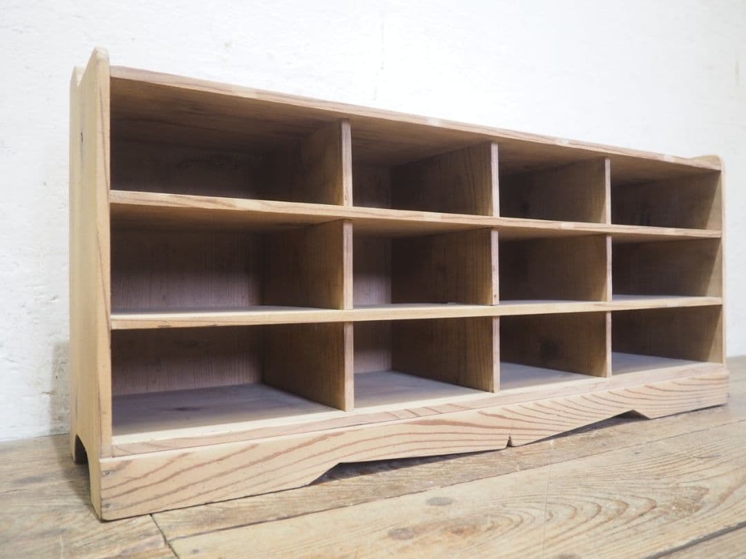 1200 ヴィンテージ　杉のディスプレイラック　収納棚　ケース　小物入れ　レトロ