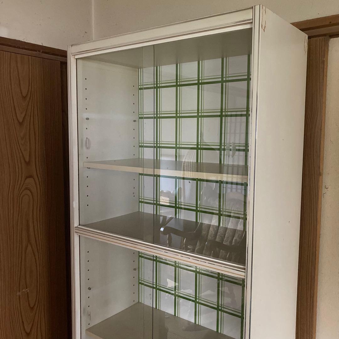 ガラス戸棚　飾り棚　食器棚　緑