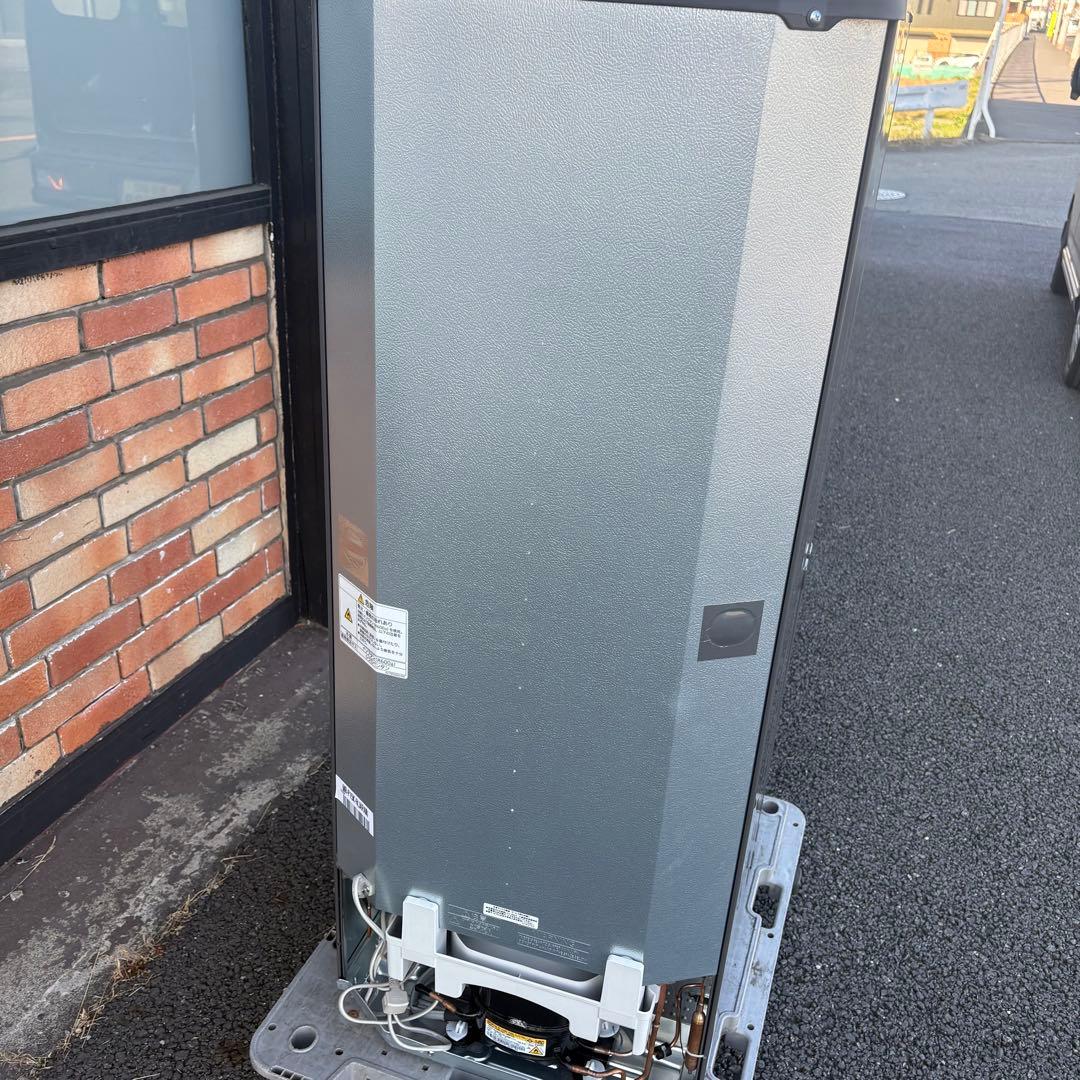 三菱2025年製146L冷蔵庫 マットチャコール 極美品 mr-p15k-h