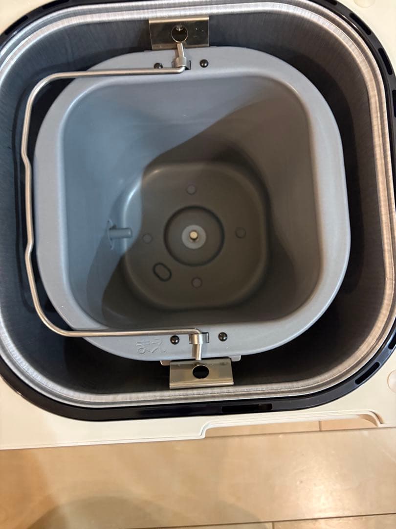 【未使用品】サンヨーホームベーカリー SPM-B1