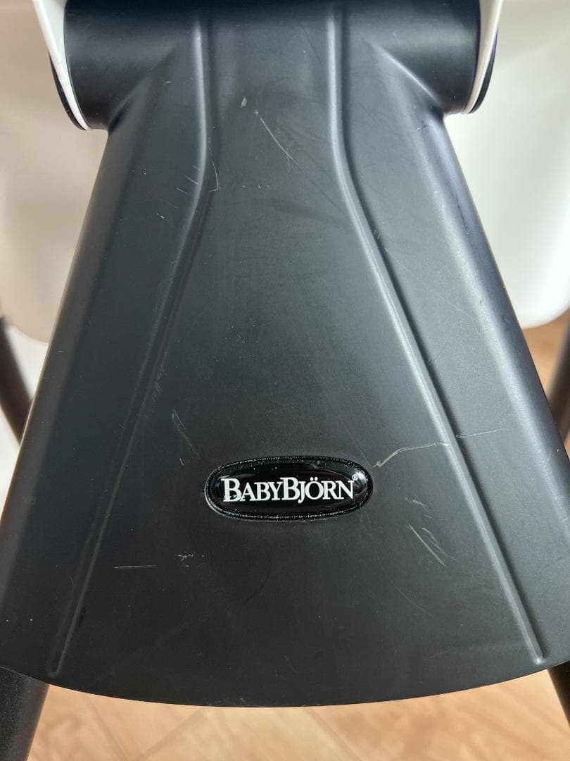 ベビービョルン ハイチェア　ホワイト　ハーネスなし