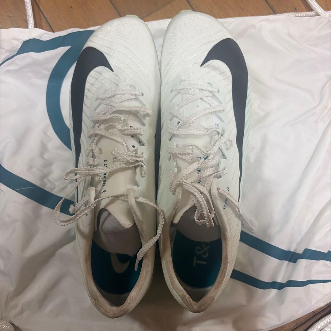 スパイク・シューズ tyu