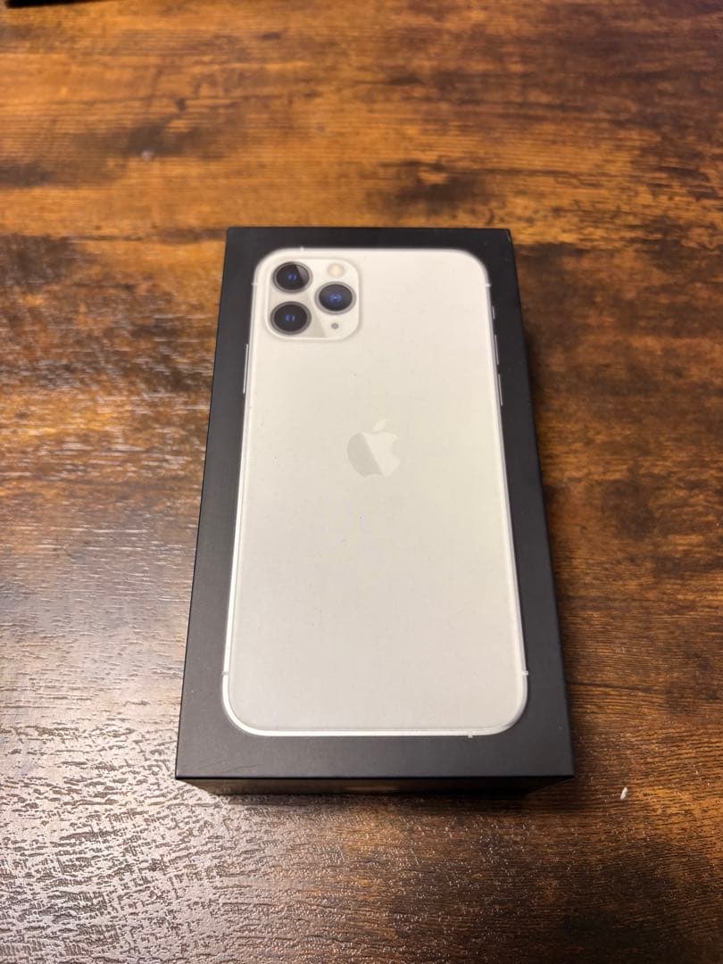 iPhone11pro 256GB SIMフリー　シルバー