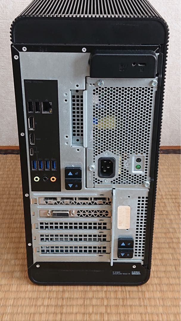 DELL XPS 8920 デスクトップ (i7-7700, GTX 1060)