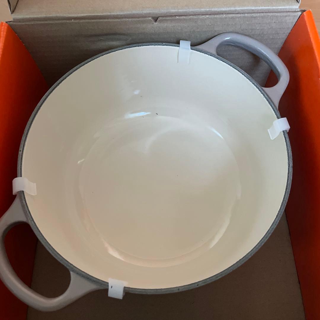 LE CREUSET ココットロンド　20センチ(ゴールドつまみ)