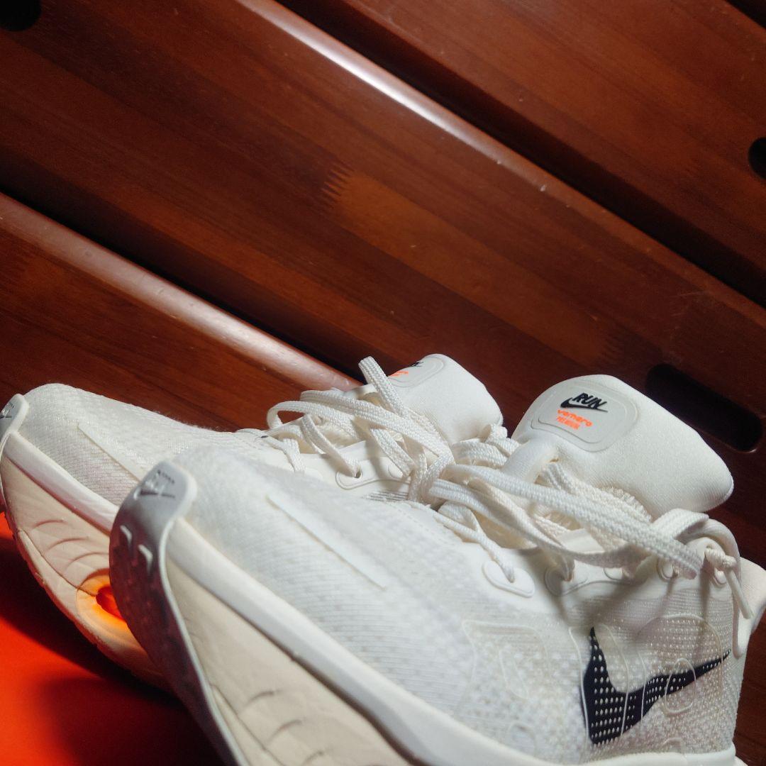 NIKE　ボメロプレミアム