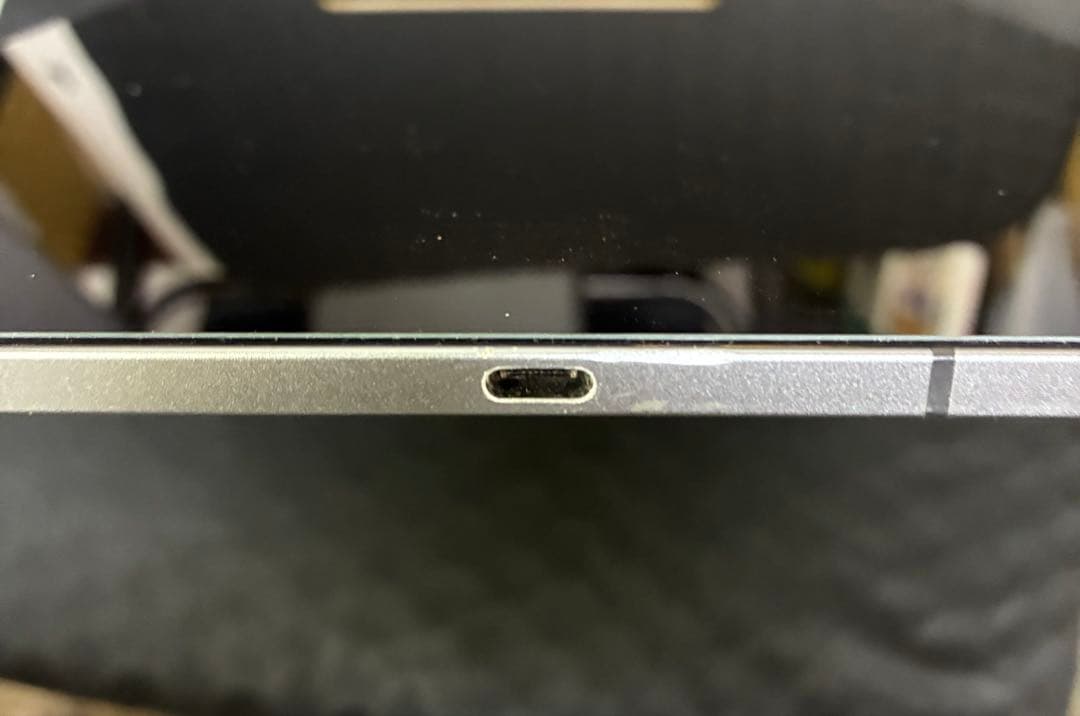 Apple iPad Pro 12.9（第3世代）256GB MTHV2J/A