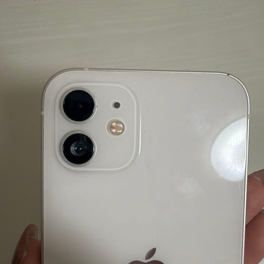 Apple iPhone 12 64GBホワイト 本体