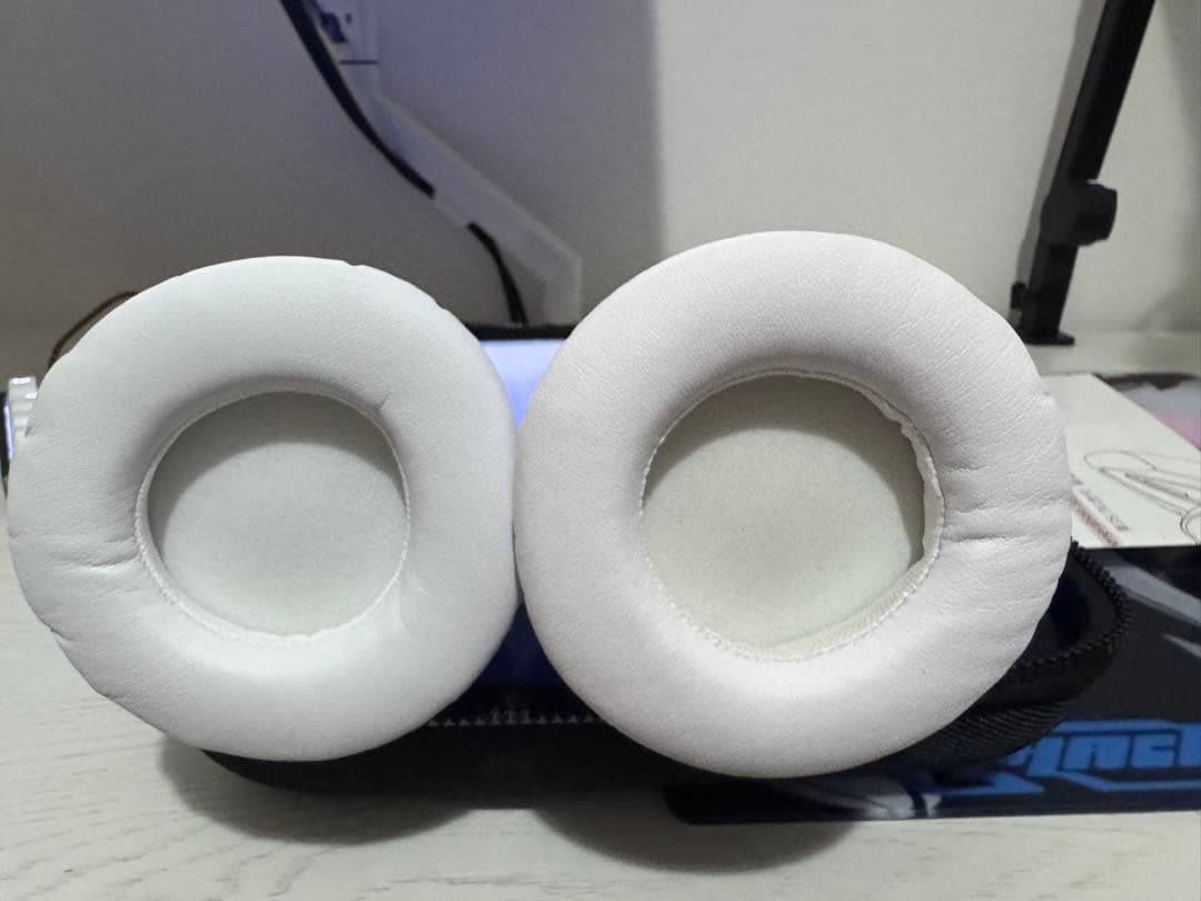 新品同様 yowu 猫耳 ヘッドホン