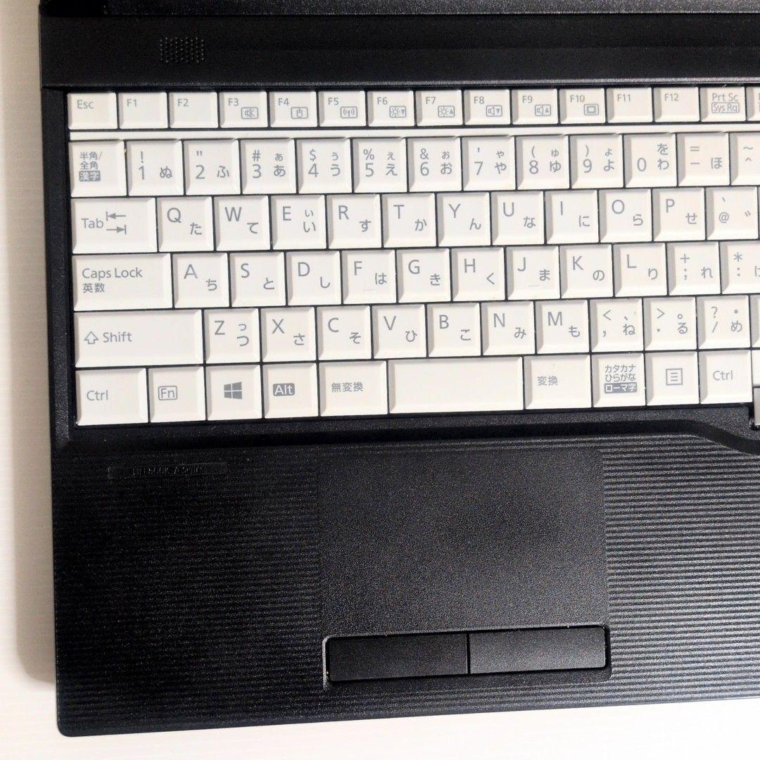 大型15.6型モニター！テンキー付き！ 富士通 LIFEBOOK A579/A