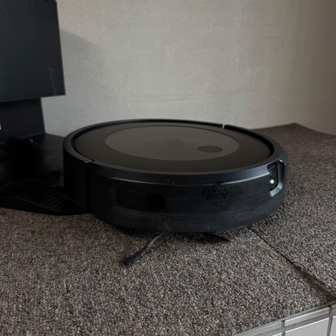 A22激安早い者勝ち✨アイロボット ルンバ j7+ ロボット掃除機 カーペット用